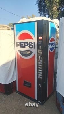 Dixie Narco 8 select Soda Drink Vending Machine Vintage Pepsi