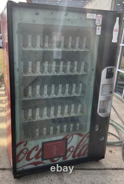 Dixie Narco Bevmax 4 5800-4 Glassfront Drink Soda Vending Machine