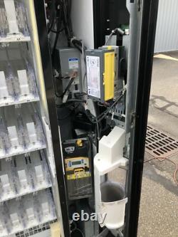 Dixie Narco Bevmax 4 5800-4 Glassfront Drink Soda Vending Machine