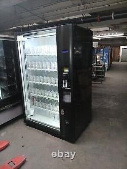 Dixie Narco Bevmax 4 5800-4 Glassfront Drink Soda Vending Machine