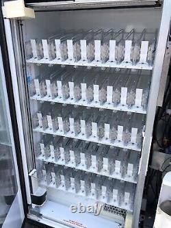 Dixie Narco Bevmax 4 5800-4 Glassfront Drink Soda Vending Machine