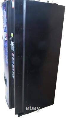 Dixie Narco Bottled/Canned Soda Machine 276E MDB