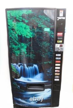 Dixie Narco Bottled/Canned Soda Machine 501E Credit Card Compatible