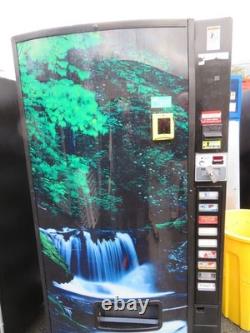 Dixie Narco Bottled/Canned Soda Machine 501E Credit Card Compatible
