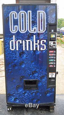 Dixie Narco Canned Cold Drink Soda Vending Machine Model 522