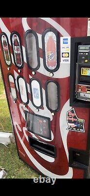 Dixie Narco Dn 501e 8 Selection Soda Drink Vending Machine CC Reader Capable