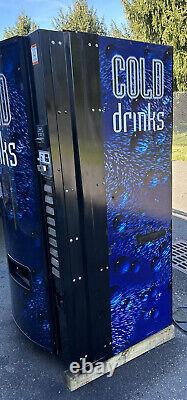 Dixie Narco Dn 501e 9 Selection Soda Drink Vending Machine CC Reader Capable