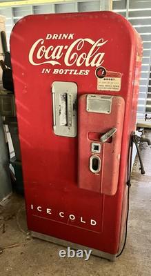 Drink Coca-Cola in Bottles vintage machine with water spout