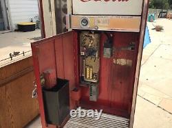 Early 1960's Coca Cola Vending Machine, Vendo H63A, works well, have key
