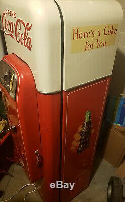 Fully Restored COCA COLA MACHINE VENDO 44