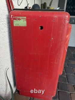 Glasco Coca-Cola Vintage Red Coin-Operated Soda Vending Machine