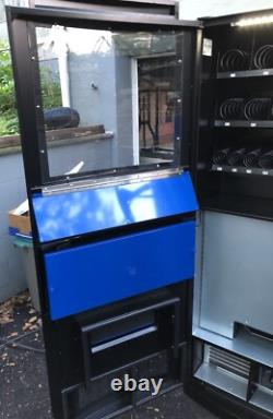 Healthy You Seaga Hy2100 Combo Soda / Snack Vending Machine Great Condition