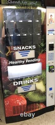 Hy900 Combo Soda / Snack Vending Machine Great Condition