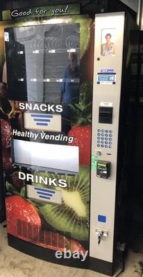 Hy900 Combo Soda / Snack Vending Machine Great Condition