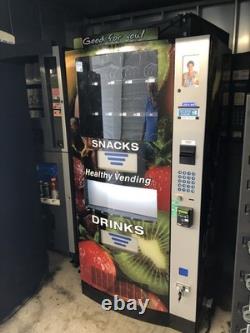 Hy900 Combo Soda / Snack Vending Machine Great Condition