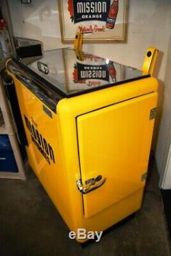 Ideal 55 Slider Chest Cooler Rare Embossed Mission Beverages Restored