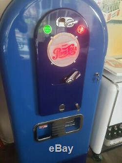 Jabobs 56 light up Pepsi Machine Ice Cold Pepsi