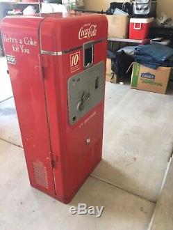 L@@K Original 1950s Coke Machine