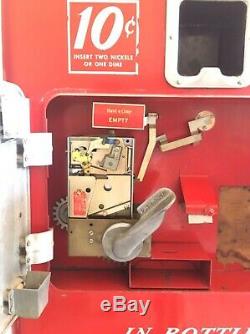 L@@K Original 1950s Coke Machine