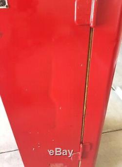 L@@K Original 1950s Coke Machine