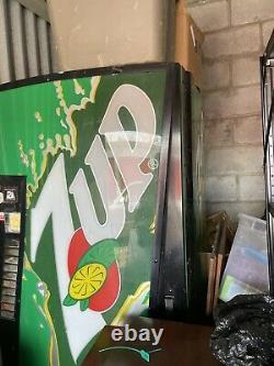 Mars TRC 6800 7UP Vending Machine Soda For Parts