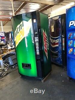 Mountain Dew Vendo 407-8 Soda Vending Machine WithCoin & Bill Acceptor Made In USA