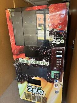 NATURALS 2 GO N2G4000 COMBO SODA / SNACK VENDING MACHINE 3 Machines