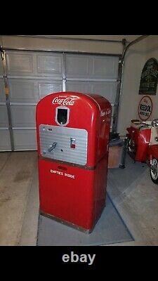Old Original Coca-cola Machine