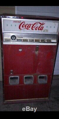 Old School Coca Cola Machine