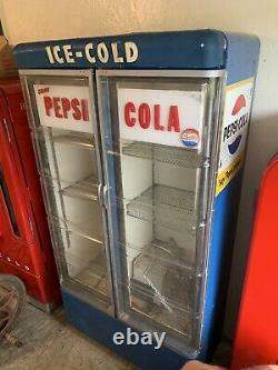 Original 1950s Pepsi United P-384 Reach In Cooler Soda Machine Vendo VMC Look