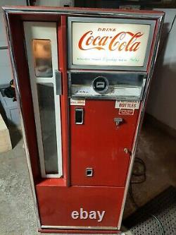 Original 1962 Coca-Cola Cavalier CS-80E Machine. Coke. Working. ICE COLD