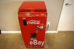 Original Cavalier C-27 Coca Cola Coke Single Selection Vending Machine 1950 C27