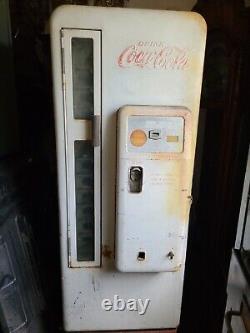 Original Coca Cola Cavalier CS-96A Glass Bottle Vending Machine, 1950's, Working