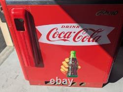 Original Coca-Cola Glasco GBV-50 Slider Vending Machine Model A30000 ICE COLD