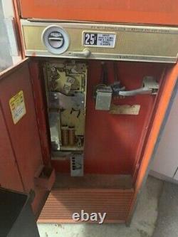 Original Coca Cola Machine (Unrestored) 1950 Model 63A