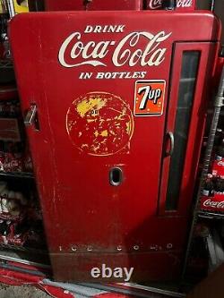 Original Coca-Cola Vending Machine Vendo 110 6 Case Vertical Coke Machine