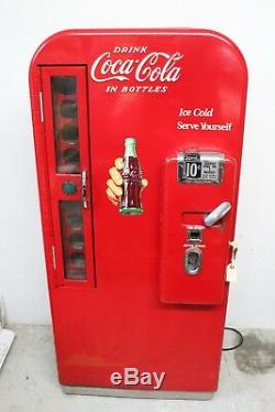 Original Vendo 81 A Coca Cola machine