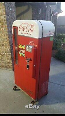 Original Vendo 81b Coke Machine