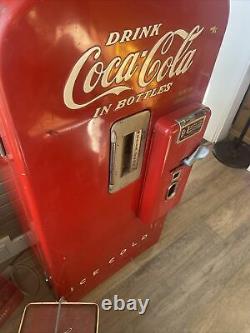 Original Vintage 1950s Vendo 39 Coca-Cola, Coke Machine Working
