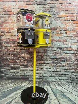 Peanuts & chocolate M&m's candy machine vintage Acorn gumball candy penny