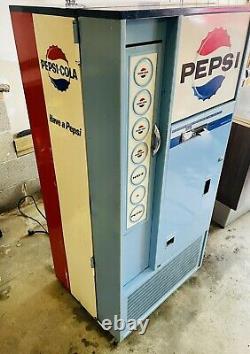 Pepsi Cola Vendorlator Bottle Vending Machine with Key Runs and Cools VFA56BA