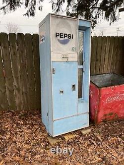 Pepsi Machine Lacross LC (ILL) 120-12 NOT WORKING NEEDS Restoration
