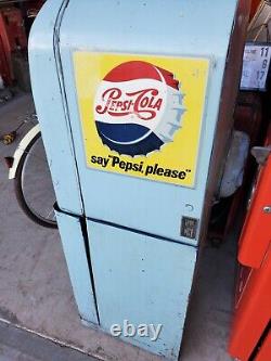 Pepsi Machine with bottle rack