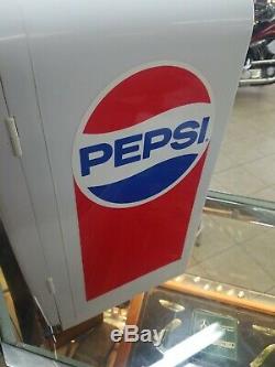 Pepsi Mini Vending Machine