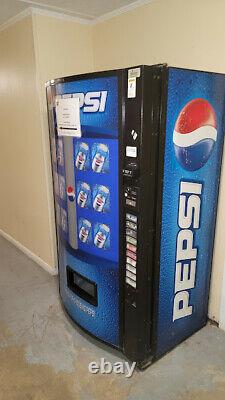 Pepsi Soda Vending Machine