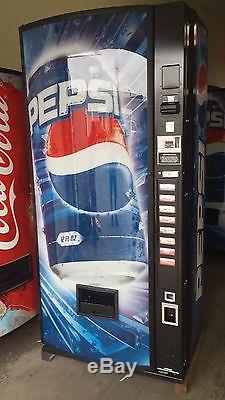 Dixie Narco 368-8 Bubble Front Soda Vending Machine Pepsi/Coke W/Bill Acceptor 