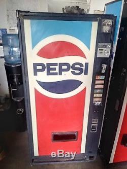 Pepsi Vending Machine. Giant Pepsi logo. Everything works. We have have the key