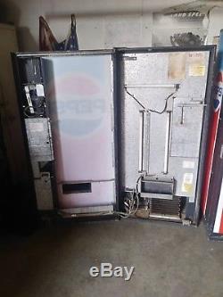 Pepsi Vending Machine. Giant Pepsi logo. Everything works. We have have the key