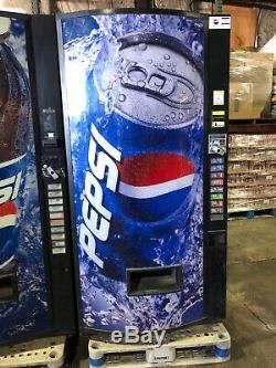 Pepsi Vendo 480-8 Soda Vending Machine WithBill & Coin Acceptor