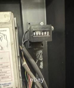 Pepsi vending machine Does not work! Don't know what's wrong with it